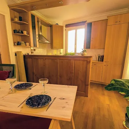 Parisian Charm, Sunny Apartment, Beautiful Views Paříž